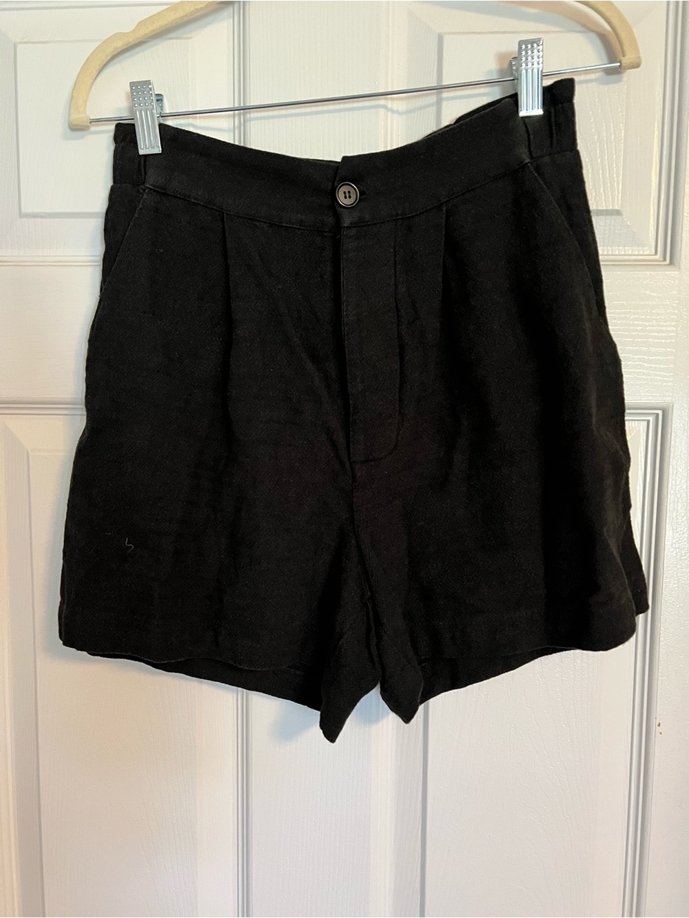 LACAUSA Black High-Waist Tailored Shorts